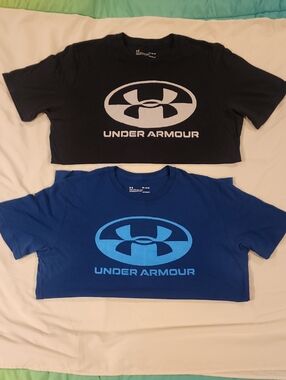 Under Armour Black & Blue Short Sleeve Tees - Adult Medium
